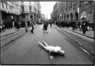 Performance "Zagreb I love You", 1981, de Tomislav Gotovac a Zagreb. | (c) Tomislav Gotovac