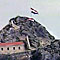 Drapeau hissé sur la forteresse de Knin, libérée le 5 août 1995