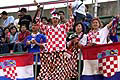 Les aficionados croates, reconnaissables à leur maillot à damier rouge et blanc